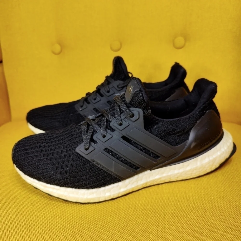 Adidas Ultraboost 4.0 DNA Black White Knit Sneakers Women's Shoe Size 9.5